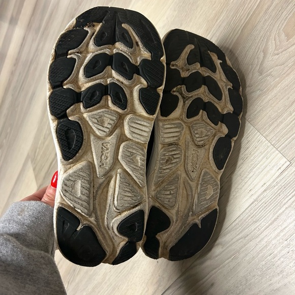 Hoka One One Shoes Women Sz 8.5 Clifton 10 Black White Athletic Running Sneakers - Picture 11 of 12